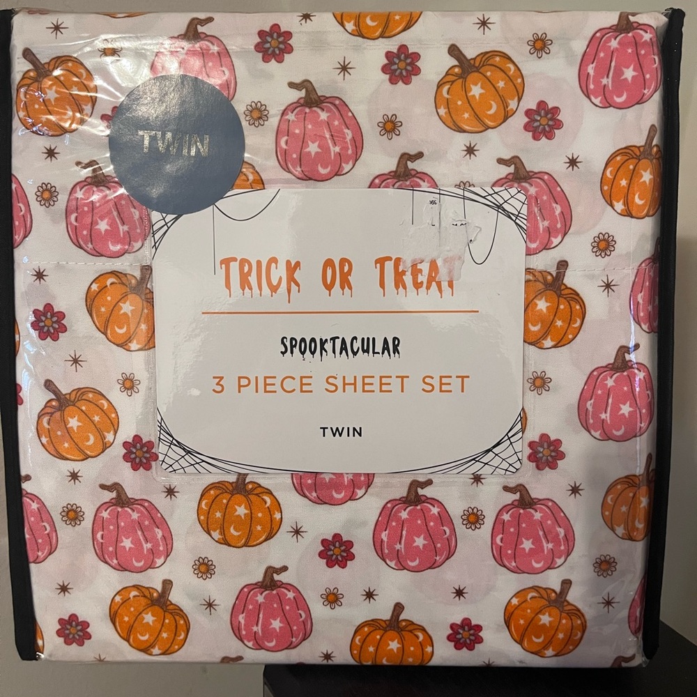 Trick or Treat Twin Sheet Set - Orange and Pink